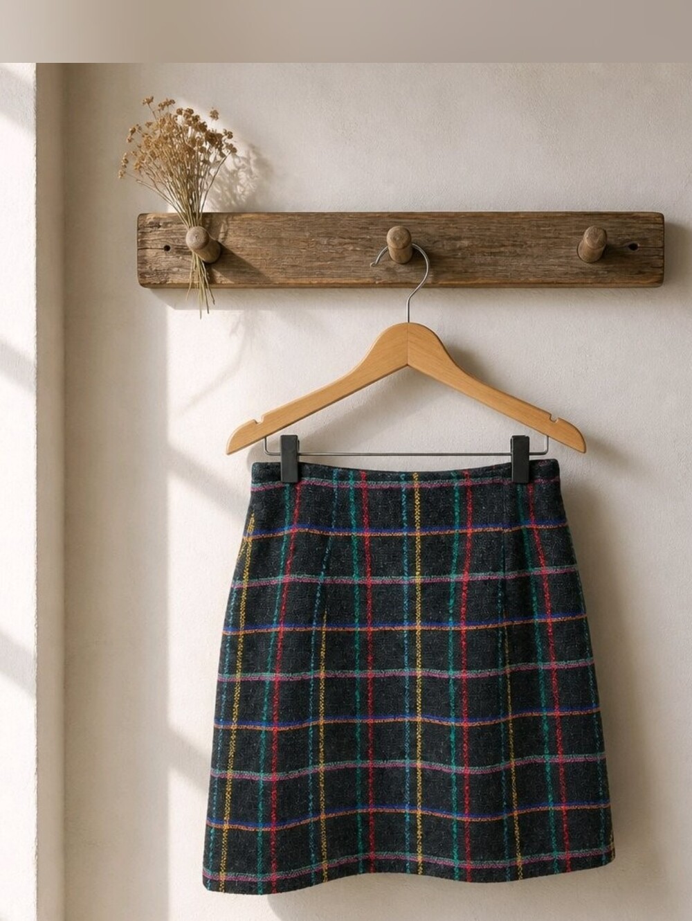 Express Black Plaid Mini Skirt with Multicolor Windowpane Sz 5